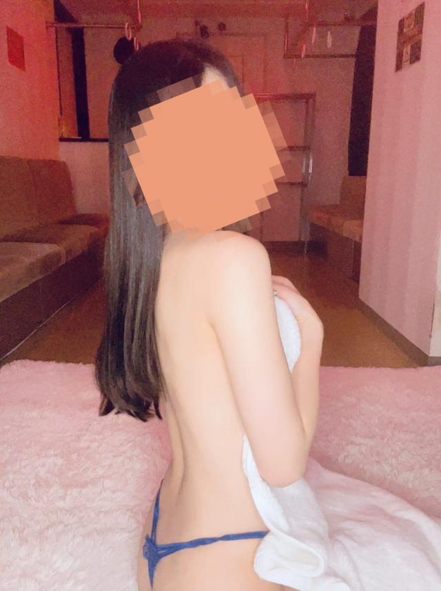 当日予約も受付中です　 本日15時〜ラストで出勤します！よろしくお願いします♡